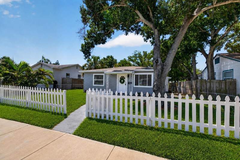 3 bedroom Single Family Residence at 4110 3rd Avenue, Halls Central Ave 3, St Petersburg — photo 3