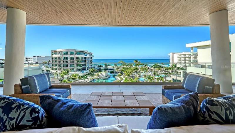 2 bedroom Condominium at 1591 Gulf Of Mexico Drive #514, St. Regis Longboat Key, Longboat Key — photo 3