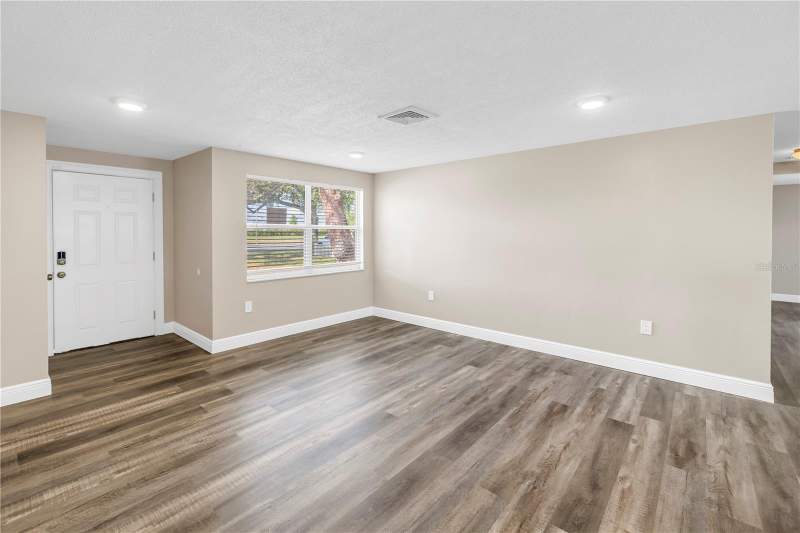 4 bedroom Single Family Residence at 518 62nd Avenue, Edgemoor Estates, St Petersburg — photo 5