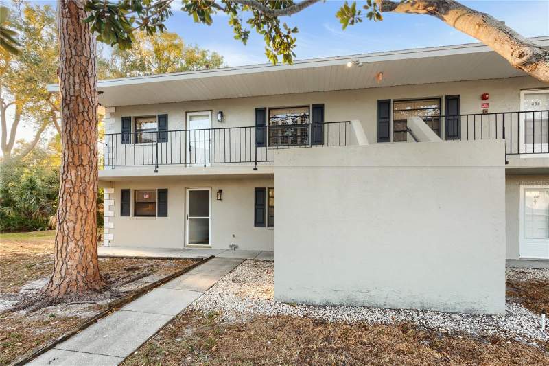 Lafayette Square Condo