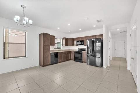5148 Brickwood Rise Drive, Wimauma FL - photo 7 of 36