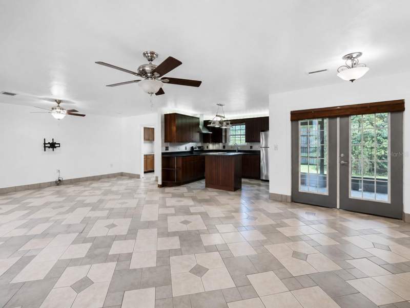2 bedroom Single Family Residence at 6517 NW 27th Street, Northwood Pines, Gainesville — photo 5