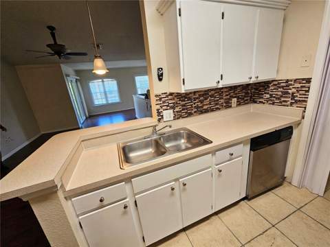 6548 Swissco Drive #628, Orlando FL - photo 21 of 44