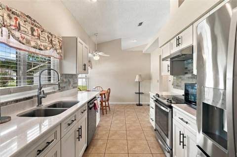1619 Red Clover Court, Orlando FL - photo 12 of 27