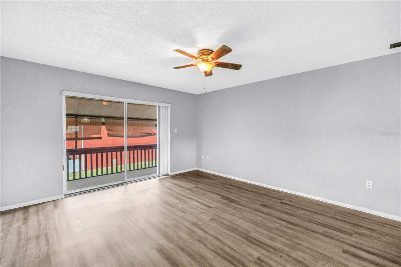 2 bedroom Condominium at 8218 11th Street #D, Williamsburg Condo, St Petersburg — photo 4
