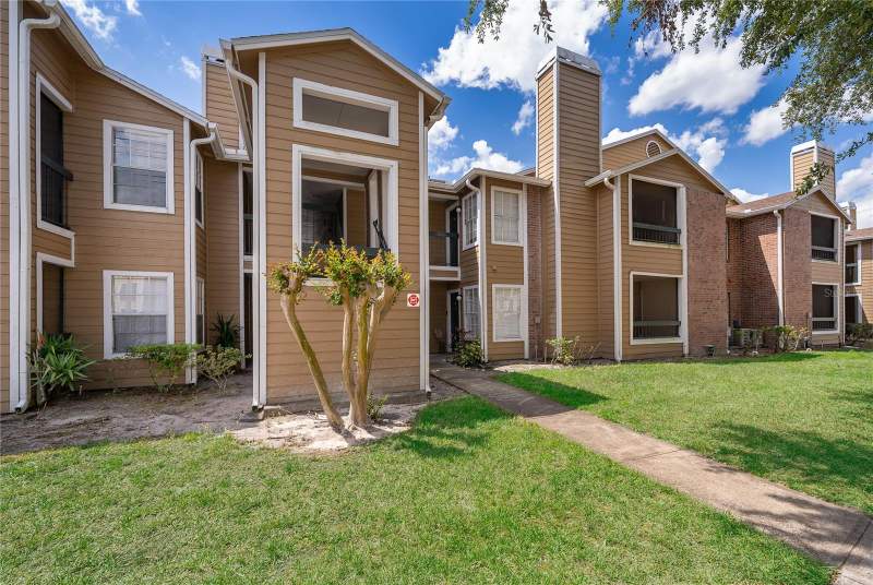 2 bedroom Condominium at 4367 Thornbriar Lane #206, Regency Gardens, Orlando — photo 2