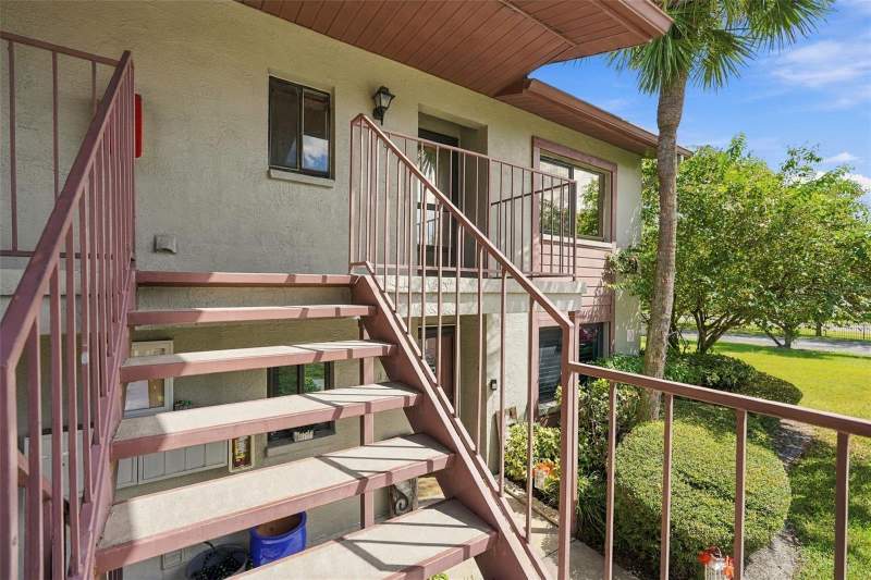 2 bedroom Condominium at 729 83rd Avenue #204, Trafalgar Square Condo, St Petersburg — photo 2