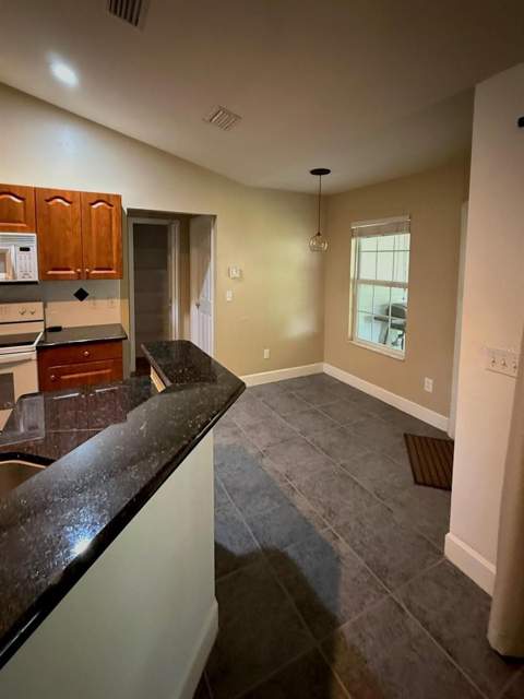 23582 NW 3rd Avenue, Newberry FL - photo 10 of 35