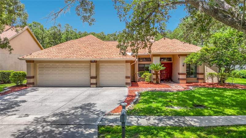 16040 PENWOOD DRIVE home for sale in Tampa Palms