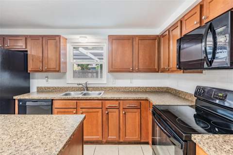 7700 Birchwood Drive, Port Richey FL - photo 16 of 28