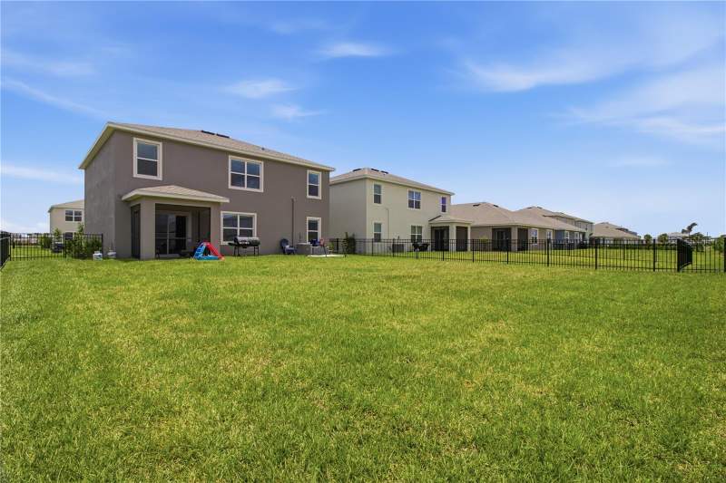 5 bedroom Single Family Residence at 18114 Wheathouse Place, Star Farms Ph Vsubphases A B C, Bradenton — photo 2