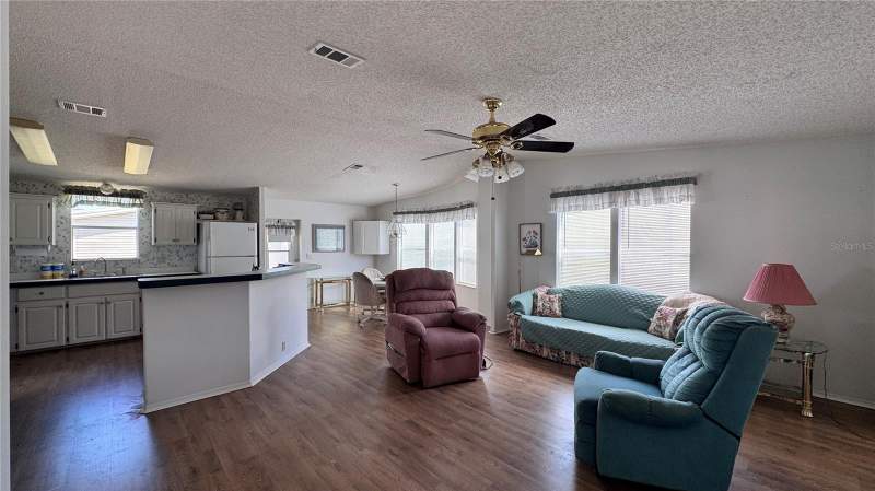 2 bedroom Manufactured Home at 236 Ramsgate Way, Sweetwater Golf & Tennis Club, Haines City — photo 2