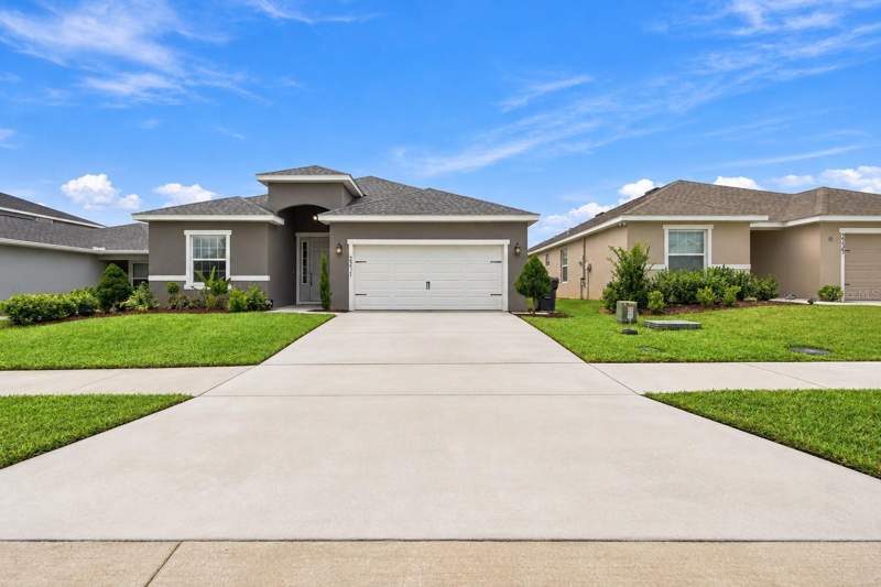 4 bedroom Single Family Residence at 2231 Orchid Drive, Astonia-Ph 2 & 3, Davenport — photo 2