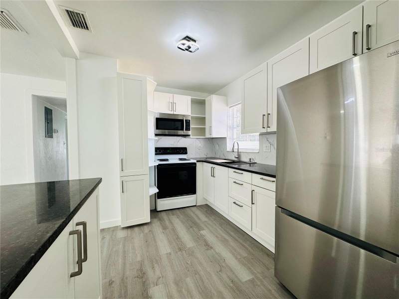 4 bedroom Single Family Residence at 136 Lynbrook Drive, Azalea Park Sec 03, Orlando — photo 4