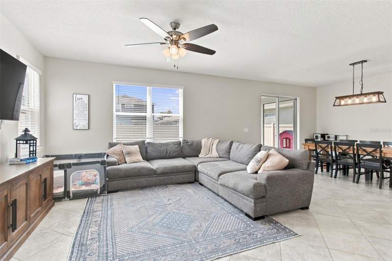 4 bedroom Single Family Residence at 11609 Gold Dust Court, Lucaya Lake Club Ph 4A, Riverview — photo 5