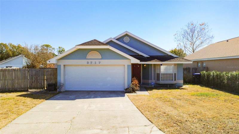 3 bedroom Single Family Residence at 3717 NARROLINE DRIVE, HIAWASSEE POINT, ORLANDO — photo 2