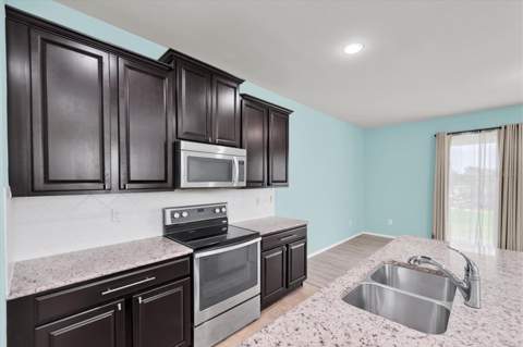4958 White Sanderling Court, Tampa FL - photo 16 of 39