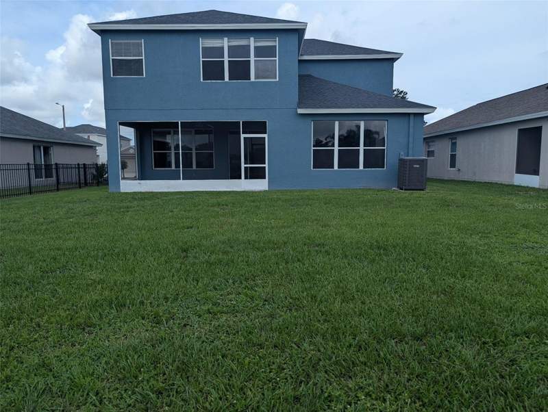 4 bedroom Single Family Residence at 13308 Amber Sky Place, South Cove Ph 2/3, Riverview — photo 2