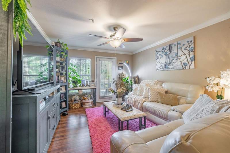 2 bedroom Condominium at 18439 Bridle Club Drive, Equestrian Parc At Highwoods P, Tampa — photo 4