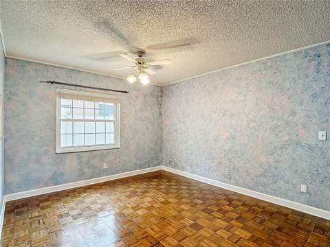 16851 Le Clare Shores Drive, Tampa FL - photo 13 of 53