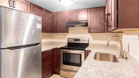 4880 Lake Ridge Road #7, Orlando FL - photo 7 of 23