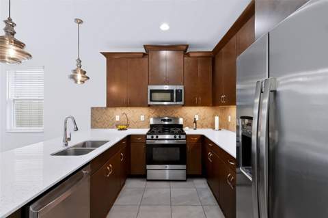 6118 Voyagers Place, Apollo Beach FL - photo 21 of 46