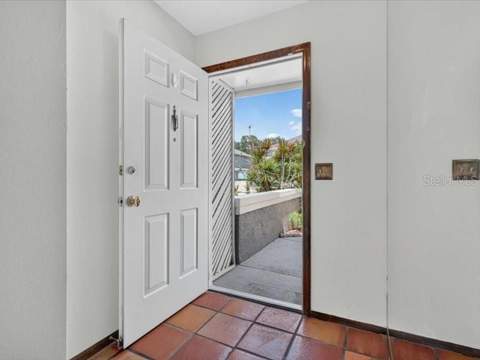 14012 Notreville Way, Tampa FL - photo 7 of 45