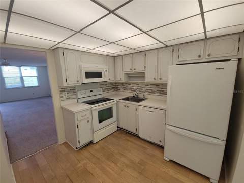 4890 Bay Street #336, St Petersburg FL - photo 6 of 25