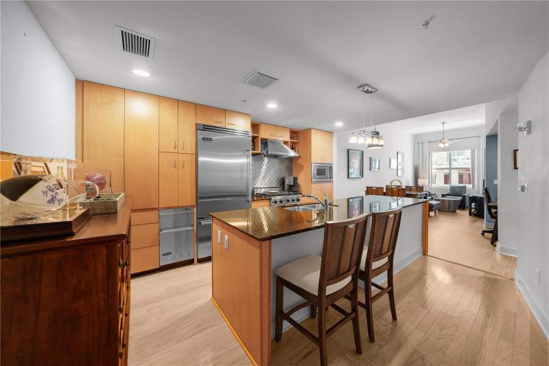 1 bedroom Condominium at 1120 E Kennedy Boulevard #827, Grand Central At Kennedy Resid, Tampa — photo 3