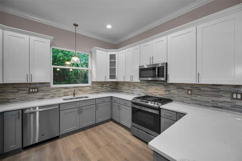 3 bedroom Townhouse at 726 Grand Cypress Lane, Cypress Trails Twnhms Of Tarpon Spgs, Tarpon Springs — photo 2