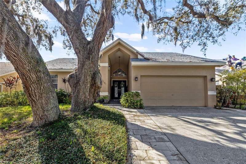 Klosterman Oaks Village