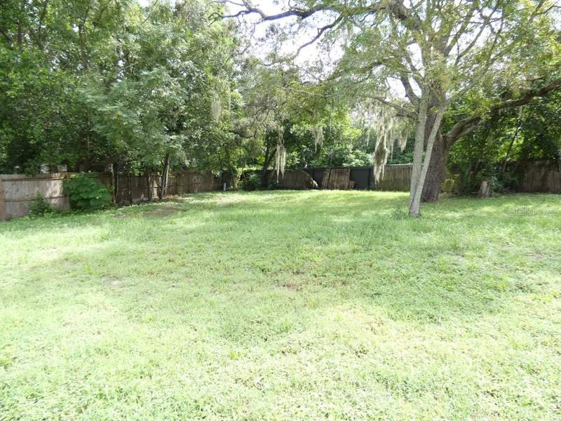 3 bedroom Single Family Residence at 7211 Tarrytown Drive, Spring Hill, Spring Hill — photo 3