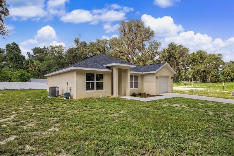 3 bedroom Single Family Residence at 151 SE 81st Street, Orange Ave Suburban Sites, Ocala — photo 3