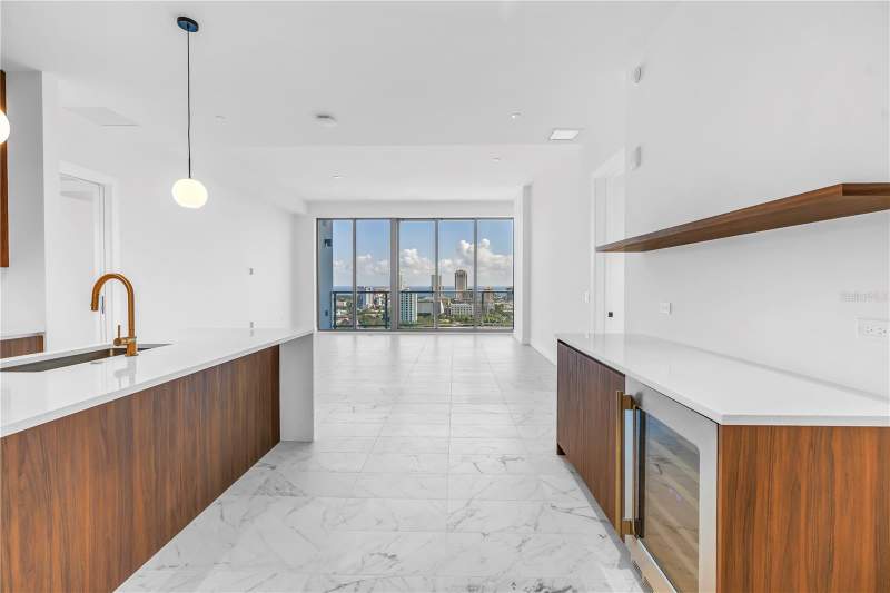 2 bedroom Condominium at 777 3rd Avenue #1704, Reflection St Pete, St Petersburg — photo 2
