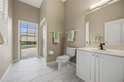 4619 Chase Oaks Drive, Sarasota FL - photo 21 of 75