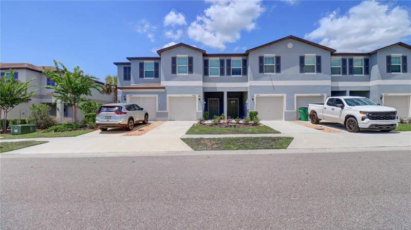 3 bedroom Townhouse at 36427 Garden Wall Way, Abbott Square Ph 1B, Zephyrhills — photo 2