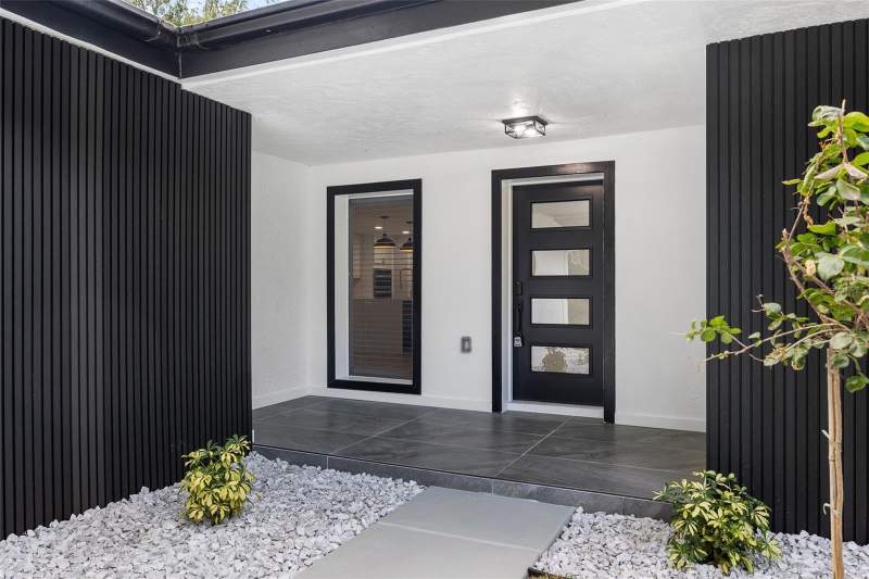 4 bedroom Single Family Residence at 2306 S San Jose Circle, Azalea Terrace, Tampa — photo 4