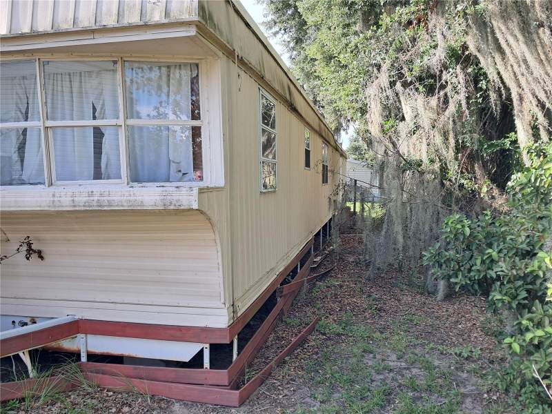 2 bedroom Mobile Home at 820 Mark Road, Brittany Estates Sub, Leesburg — photo 3