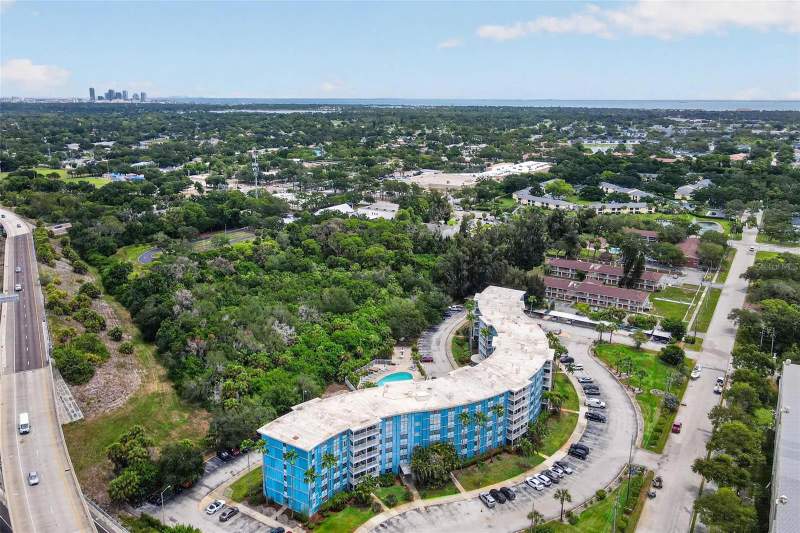 1 bedroom Condominium at 3315 58th Avenue #105, Wave The Condo, St Petersburg — photo 5