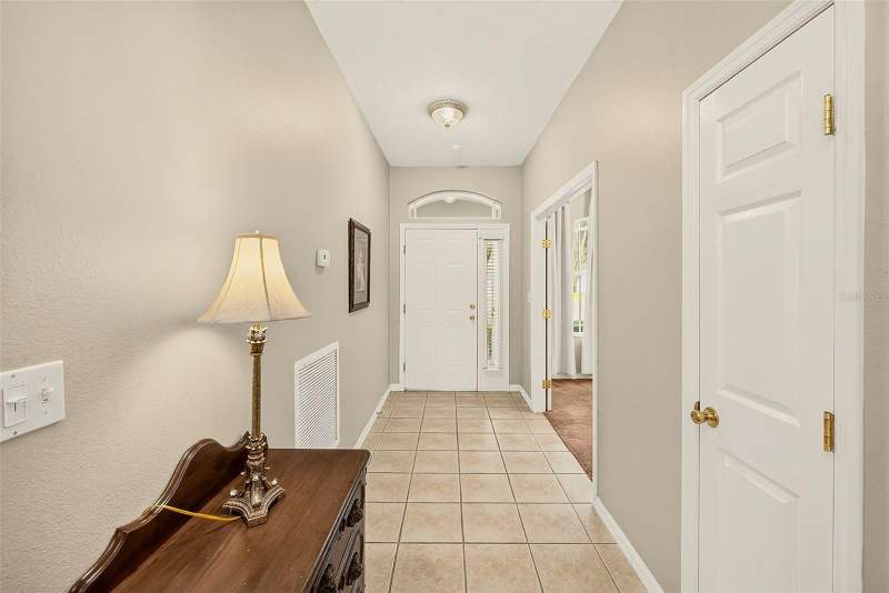 3 bedroom Villa at 8634 Alexandra Arbor Lane, Meadowood Oaks, Temple Terrace — photo 4