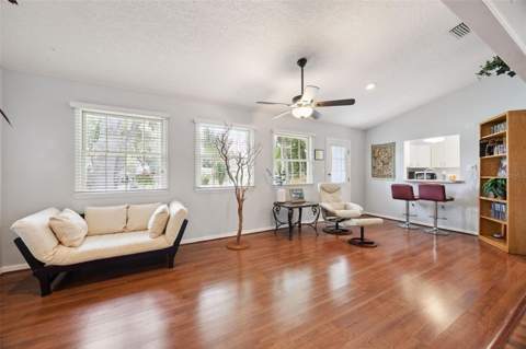 480 Lake Forest Circle, Mount Dora FL - photo 8 of 44