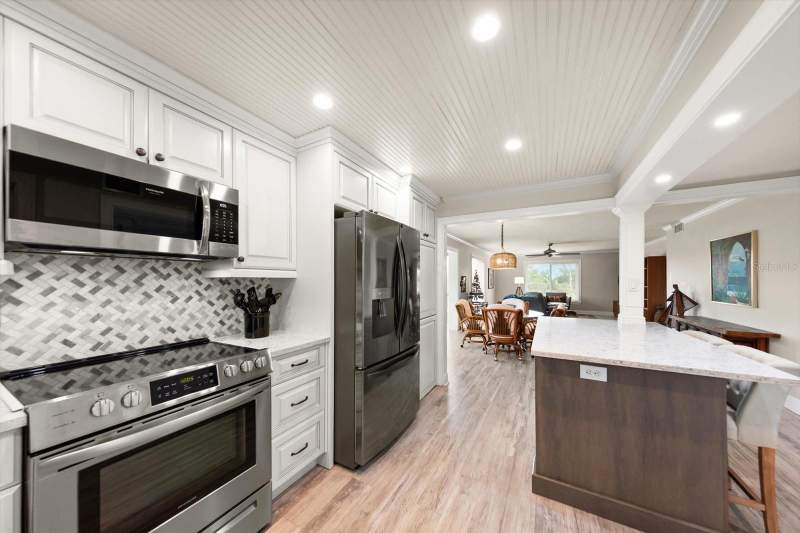 2 bedroom Condominium at 155 Bluff View Drive #209, Port Belleair 1 Condo, Belleair Bluffs — photo 3