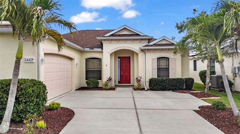 24425 LAKEVIEW PLACE home for sale in Suncoast Lakes