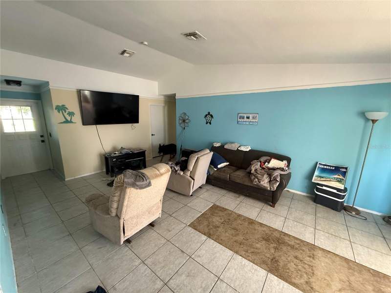 3 bedroom Single Family Residence at 5950 Spearman Circle, Port Charlotte Sub 50, North Port — photo 2
