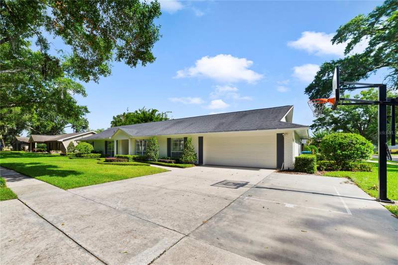 4 bedroom Single Family Residence at 1615 KING ARTHUR CIRCLE, KINGS ROW, MAITLAND — photo 3