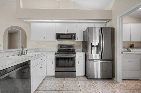 6208 Huntington Drive, Zephyrhills FL - photo 20 of 50