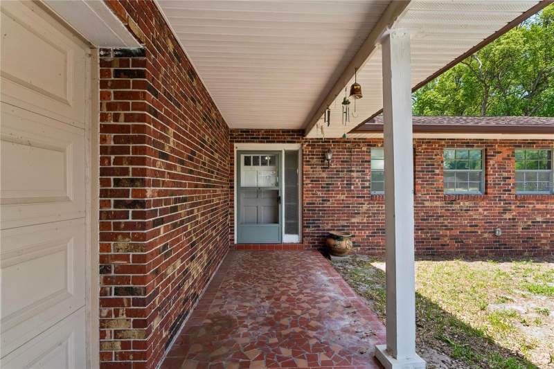 3 bedroom Single Family Residence at 1022 S Mildred Avenue, Parsons Add To Brooksville, Brooksville — photo 4