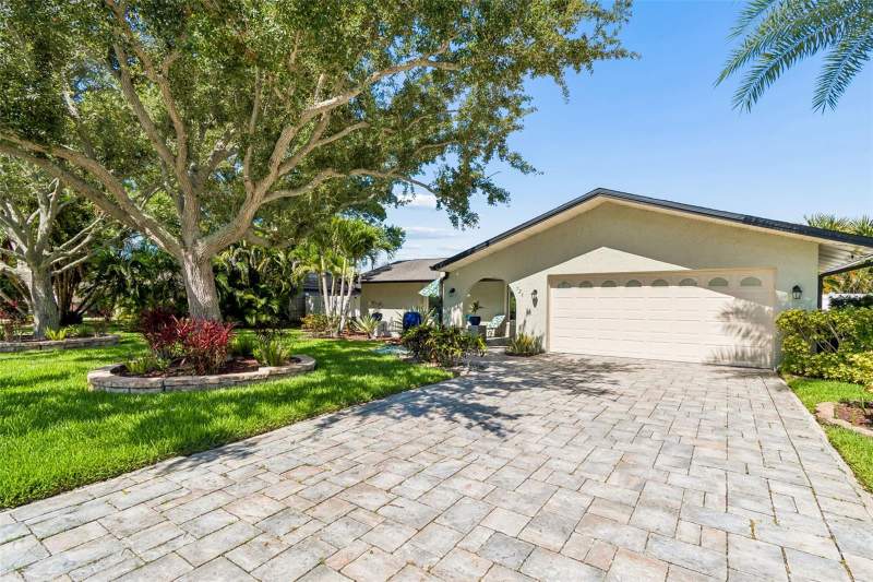 2 bedroom Single Family Residence at 725 Del Oro Drive, Del Oro Shores 1st Add, Safety Harbor — photo 2
