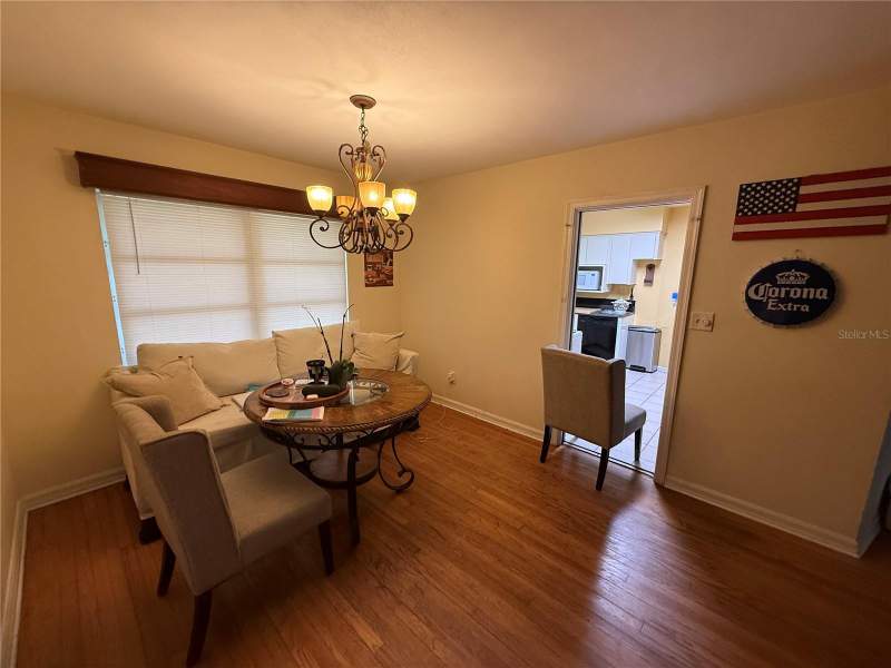 4 bedroom Single Family Residence at 100 NW 32nd Street, Gainesville, Gainesville — photo 5