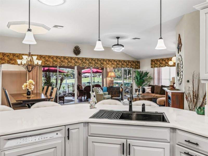 3 bedroom Single Family Residence at 17116 SE 79th McLawren Terrace, The Villages, The Villages — photo 4
